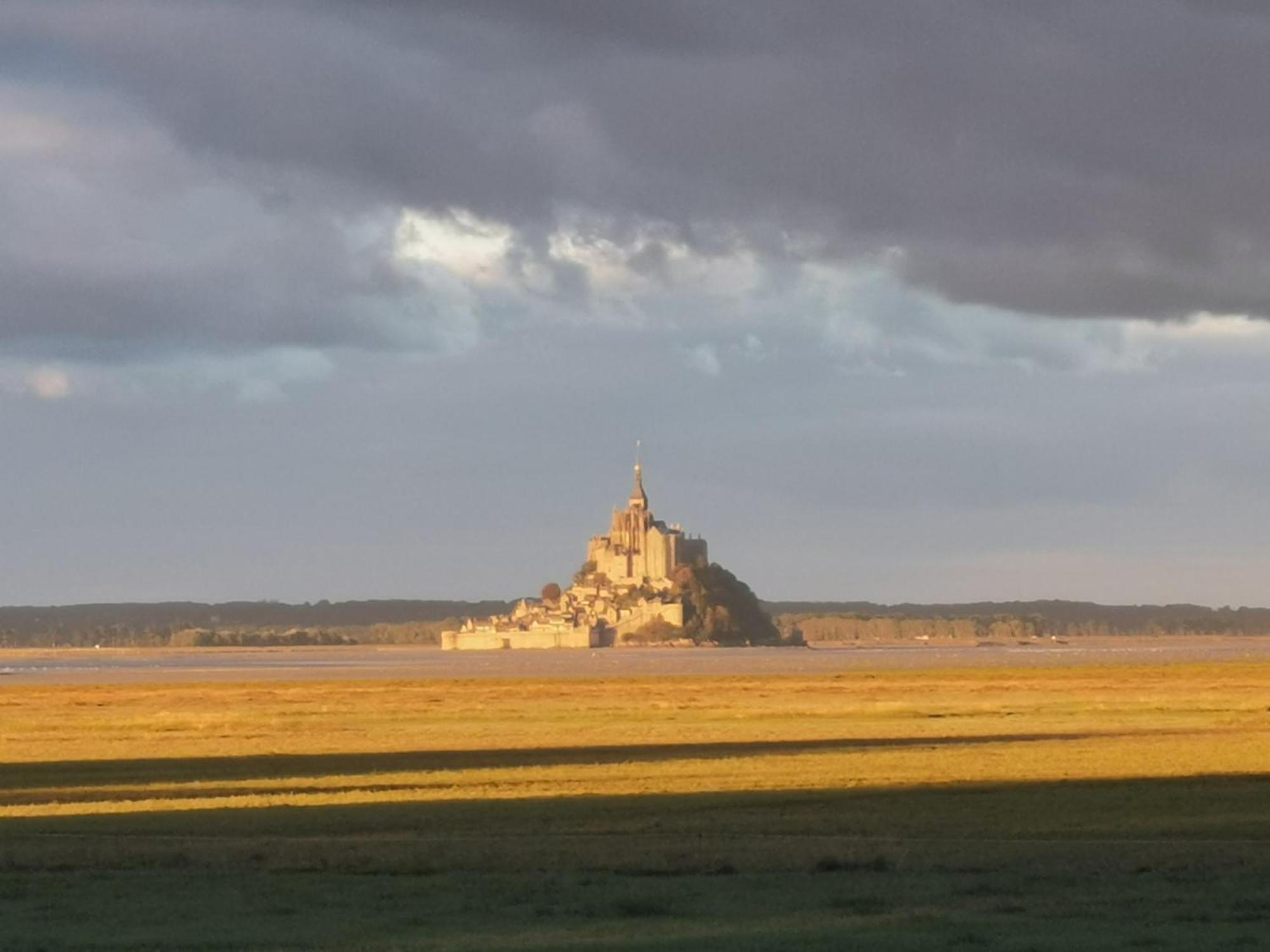 Entre Mont St Michel Et Merveille Vains Eksteriør bilde